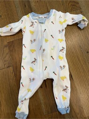 Baby One-Piece Footed Sleeper with Yellow Chick & Bunny Print - Blue Trim